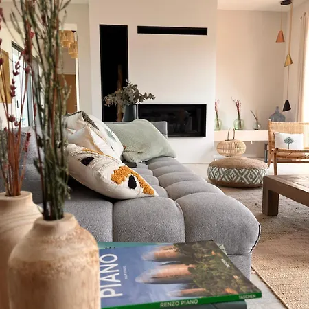 Somptueuse 9 Et Sa Piscine Prive - 100 M De La