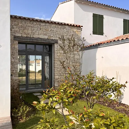 Somptueuse 9 Et Sa Piscine Prive - 100 M De La