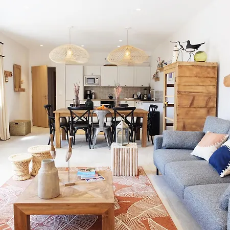 Vakantiehuis Somptueuse 9 Et Sa Piscine Prive - 100 M De La La Couarde-sur-Mer