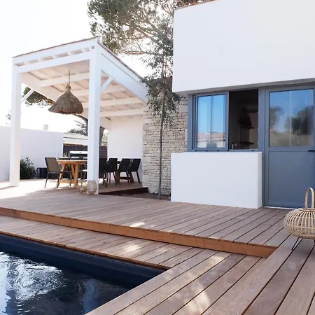 Vakantiehuis Somptueuse 9 Et Sa Piscine Prive - 100 M De La *