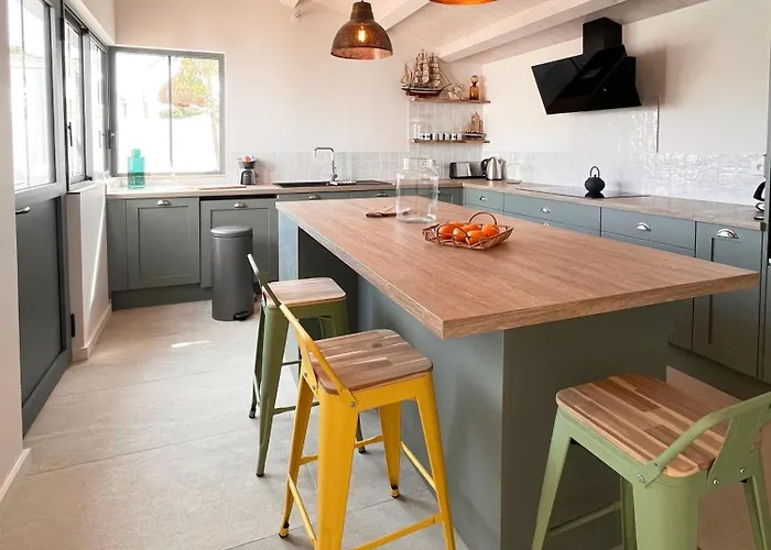 Сasa de vacaciones Somptueuse 9 Et Sa Piscine Privé - 100 M De La *